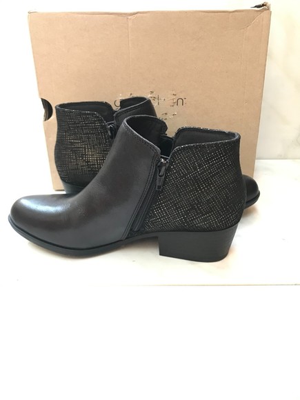 $130 Clarks Women's Adreena Hope Ankle Boot, Black Combi, 7.5 - Picture 1 of 8